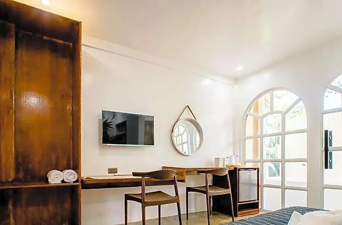 Hayyahayya 5* Santa Fe (Cebu)